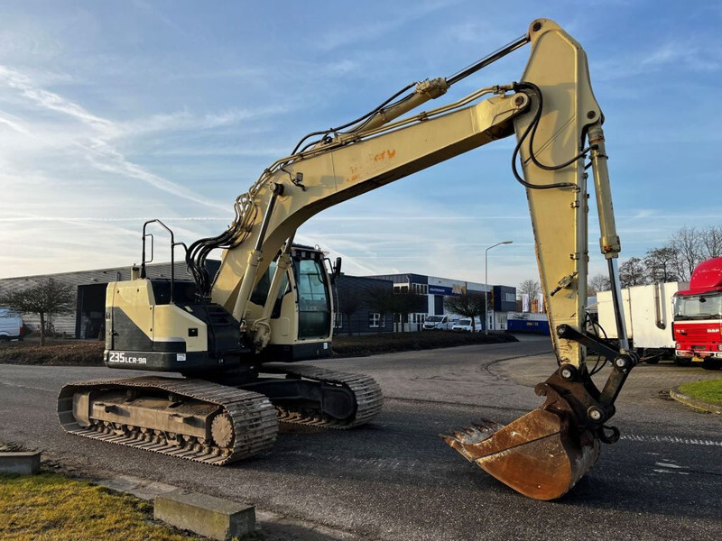 Hyundai Robex 235LCR-9A - Lintekskavaator: pilt 3 Hyundai Robex 235LCR-9A - Lintekskavaator: pilt 3