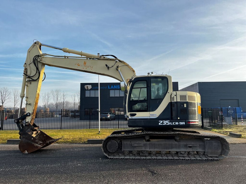 Hyundai Robex 235LCR-9A - Lintekskavaator: pilt 1 Hyundai Robex 235LCR-9A - Lintekskavaator: pilt 1