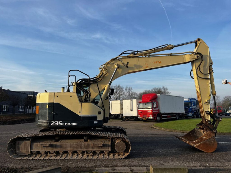 Hyundai Robex 235LCR-9A - Lintekskavaator: pilt 2 Hyundai Robex 235LCR-9A - Lintekskavaator: pilt 2