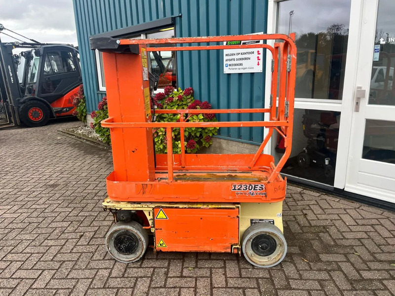 JLG 1230ES - Teleskooppoom: pilt 3 JLG 1230ES - Teleskooppoom: pilt 3