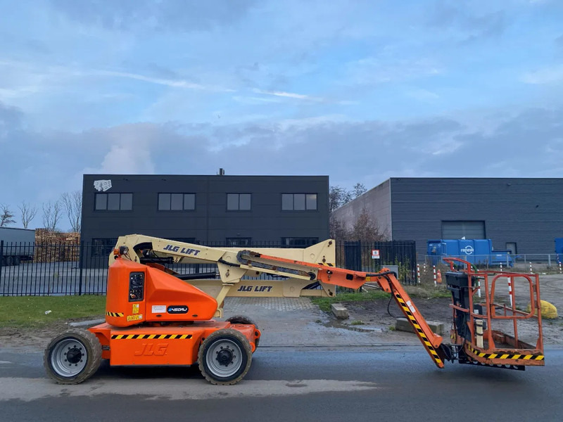 JLG E450AJ - Liigendpoom: pilt 1 JLG E450AJ - Liigendpoom: pilt 1