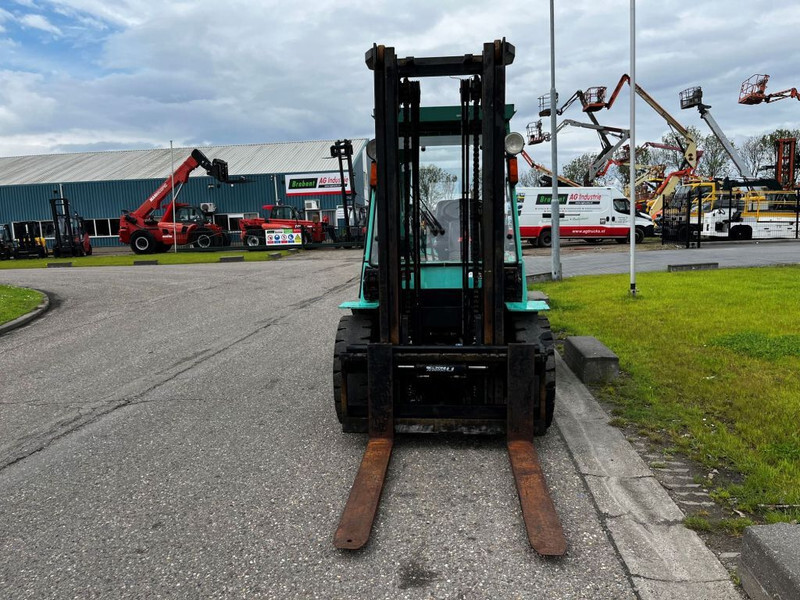 Mitsubishi FD45 - Diiseltõstuk: pilt 5 Mitsubishi FD45 - Diiseltõstuk: pilt 5