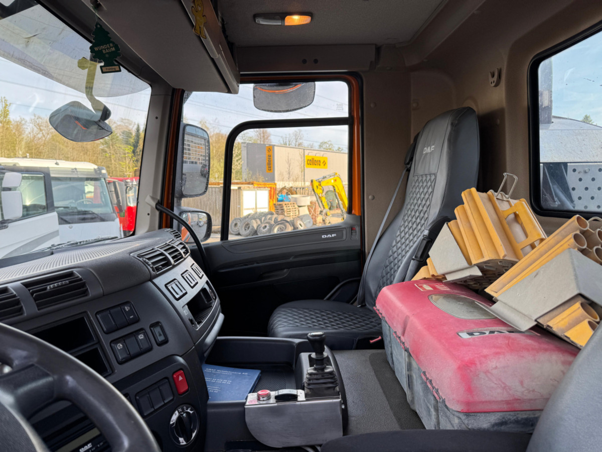 Kabiinišassiiga veoauto DAF CF440 8x4 Fahrgestell: pilt 12