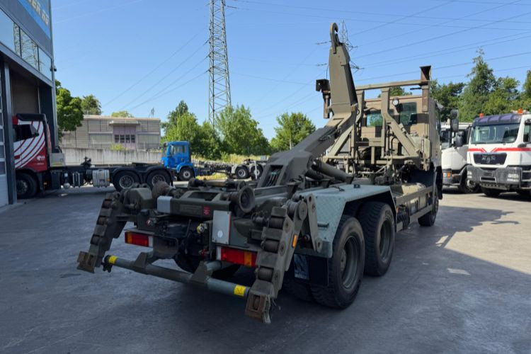 Iveco 260E44W 6x6 Hiab 26T - Konkstõstukiga veoauto: pilt 5 Iveco 260E44W 6x6 Hiab 26T - Konkstõstukiga veoauto: pilt 5