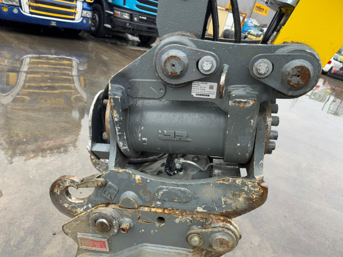 Ratastel ekskavaator LIEBHERR 910 Compact Litronic Powertilt: pilt 11 Ratastel ekskavaator LIEBHERR 910 Compact Litronic Powertilt: pilt 11