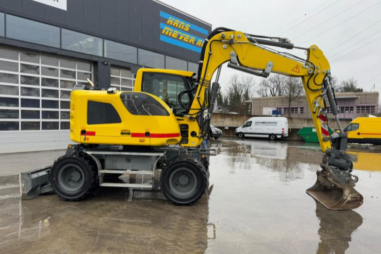 Liebherr 910 Compact Litronic Powertilt - Ratastel ekskavaator: pilt 3 Liebherr 910 Compact Litronic Powertilt - Ratastel ekskavaator: pilt 3
