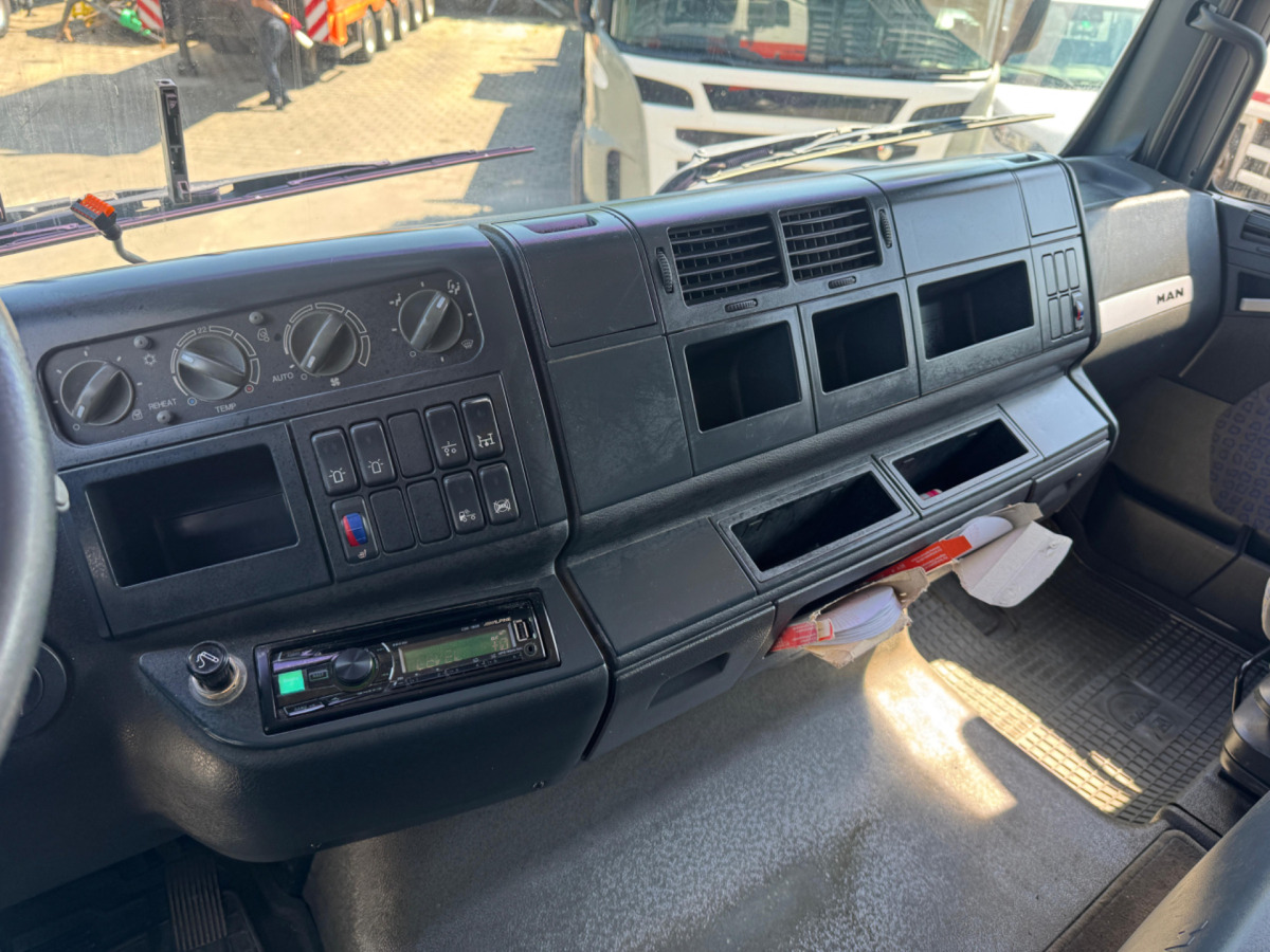 Treilerveoauto MAN TGA 18.413 4x2 BaggerTaxi: pilt 13