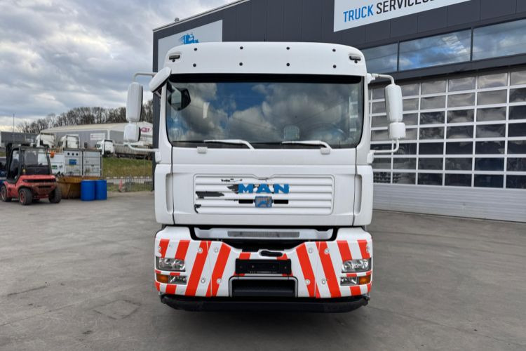MAN TGA 26.440 6x2 PK16502-4 - Kraanaga veoauto: pilt 3 MAN TGA 26.440 6x2 PK16502-4 - Kraanaga veoauto: pilt 3