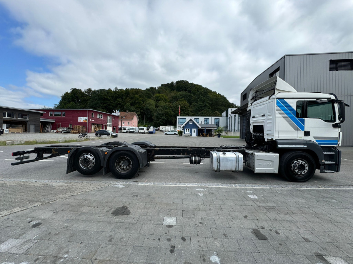 MAN TGS 26.440 6x2 Chassis - Kabiinišassiiga veoauto: pilt 4 MAN TGS 26.440 6x2 Chassis - Kabiinišassiiga veoauto: pilt 4