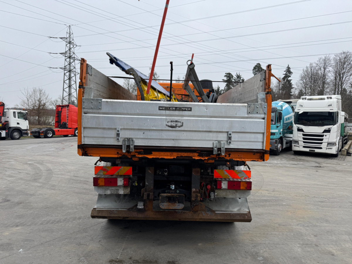 Kallurauto MERCEDES Actros 1841 4x4 mit Schneeplfug: pilt 6