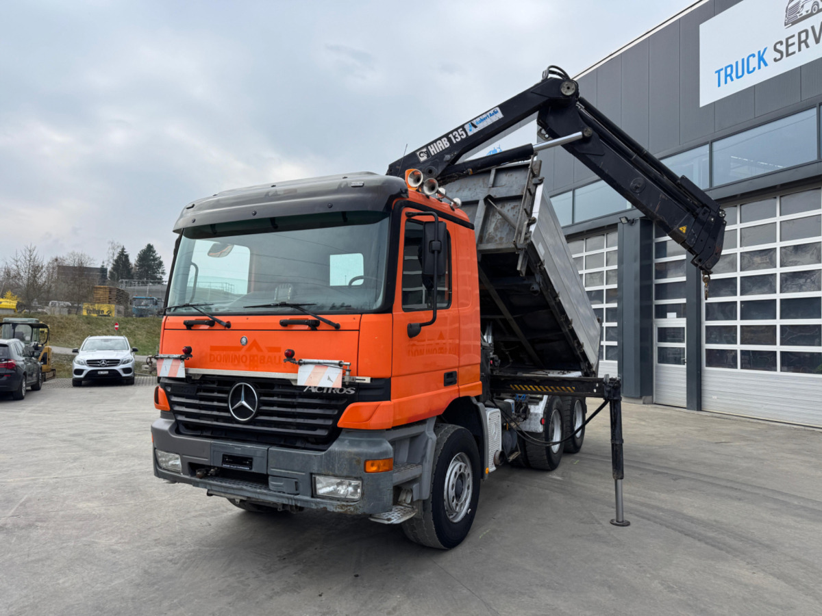 MERCEDES Actros 2653 V8 Hiab 135-4 - Kraanaga veoauto: pilt 2 MERCEDES Actros 2653 V8 Hiab 135-4 - Kraanaga veoauto: pilt 2
