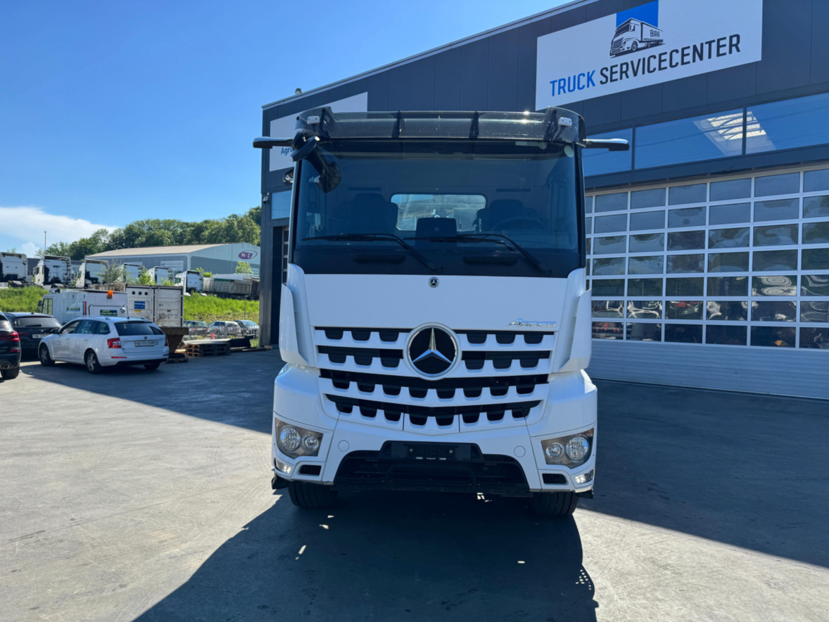 MERCEDES Arocs 3251 8x4 - Konkstõstukiga veoauto: pilt 2 MERCEDES Arocs 3251 8x4 - Konkstõstukiga veoauto: pilt 2