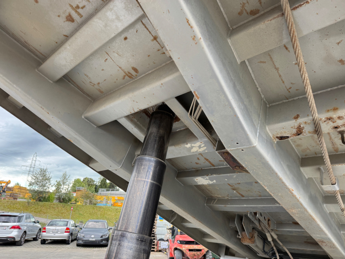 MERCEDES BENZ ACTROS 3246 C3390 - Kallurauto: pilt 3 MERCEDES BENZ ACTROS 3246 C3390 - Kallurauto: pilt 3