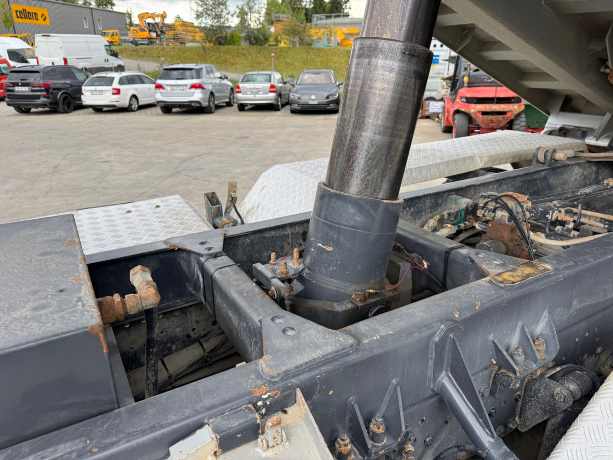 MERCEDES BENZ ACTROS 3246 C3390 - Kallurauto: pilt 4 MERCEDES BENZ ACTROS 3246 C3390 - Kallurauto: pilt 4