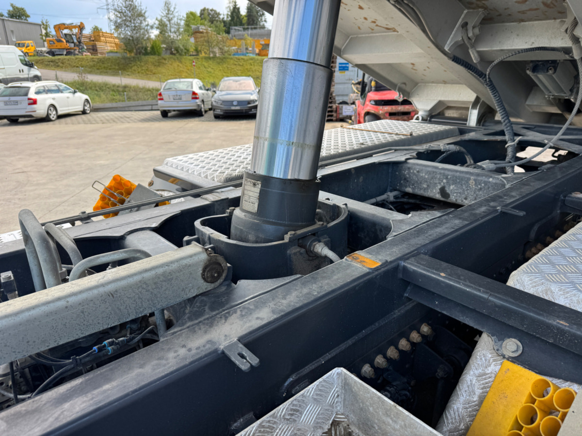 MERCEDES BENZ AROCS 3246 - Kallurauto: pilt 4 MERCEDES BENZ AROCS 3246 - Kallurauto: pilt 4