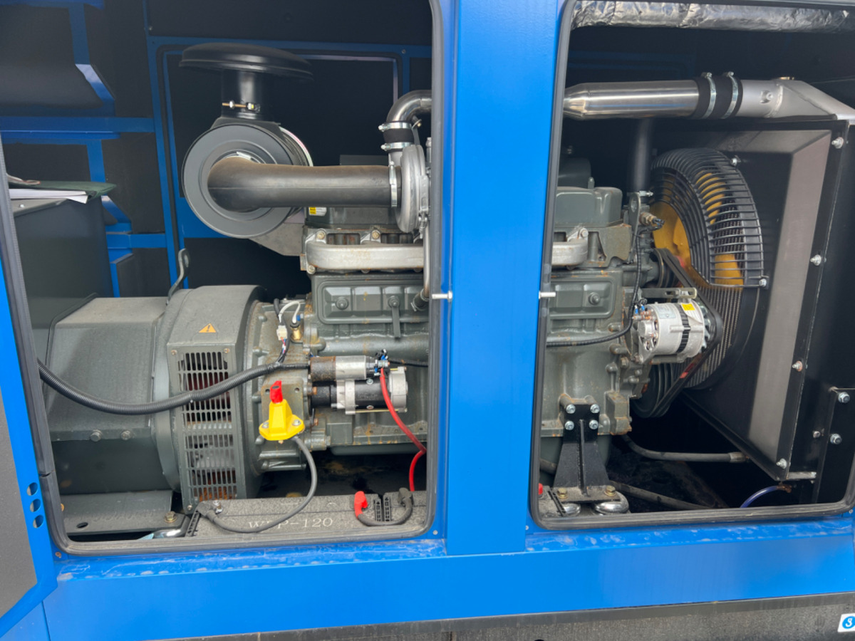 Marke Field Energy 140KVA/110KVA - Generaatorikomplekt: pilt 4 Marke Field Energy 140KVA/110KVA - Generaatorikomplekt: pilt 4