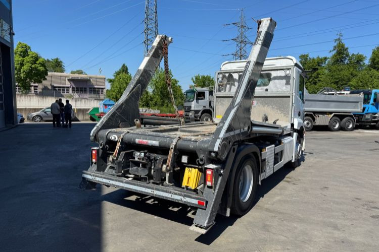 Mercedes-Benz Actros 1843 4x2 Trösch - Kallurauto: pilt 5 Mercedes-Benz Actros 1843 4x2 Trösch - Kallurauto: pilt 5