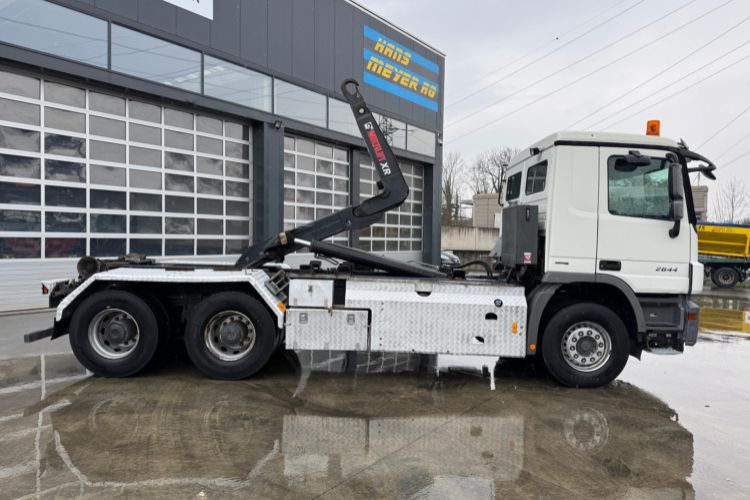 Mercedes-Benz Actros 2644 6x4 Hiab - Konkstõstukiga veoauto: pilt 3 Mercedes-Benz Actros 2644 6x4 Hiab - Konkstõstukiga veoauto: pilt 3