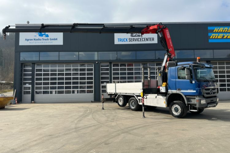 Kraanaga veoauto, Madelveok/ Platvormveok Mercedes-Benz Actros 2648 6x4/4 Fassi455 SZM/Pritsche: pilt 11