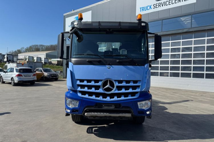 Mercedes-Benz Arocs 3246 Trösch Abroll 8x4 - Konkstõstukiga veoauto: pilt 2 Mercedes-Benz Arocs 3246 Trösch Abroll 8x4 - Konkstõstukiga veoauto: pilt 2