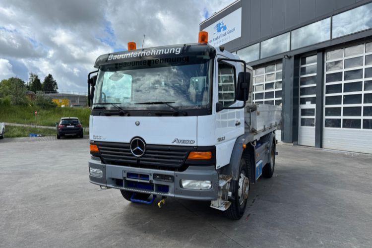Mercedes-Benz Atego 1523 4x4 3S Kipper - Kallurauto: pilt 2 Mercedes-Benz Atego 1523 4x4 3S Kipper - Kallurauto: pilt 2