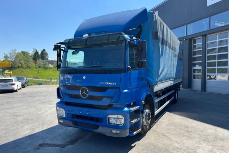 Mercedes-Benz Axor 1833 4x2 - Tent veoauto: pilt 1 Mercedes-Benz Axor 1833 4x2 - Tent veoauto: pilt 1
