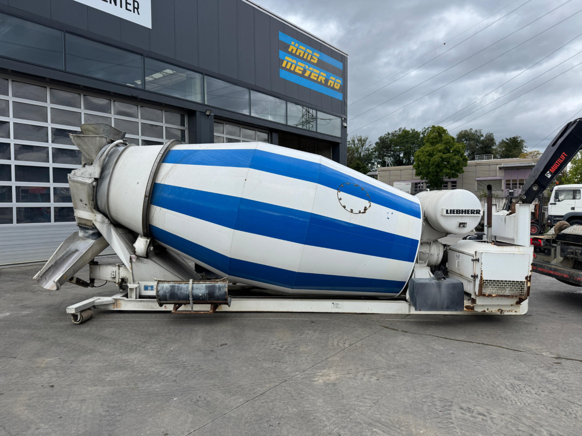 LIEBHERR 8m3 Liebherr Deckel mit Motor Hakenaufbau - Muu seadmestik: pilt 3 LIEBHERR 8m3 Liebherr Deckel mit Motor Hakenaufbau - Muu seadmestik: pilt 3