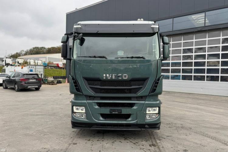 Iveco 480 4x2 Hydraulik & Kompressor - Sadulveok: pilt 2 Iveco 480 4x2 Hydraulik & Kompressor - Sadulveok: pilt 2