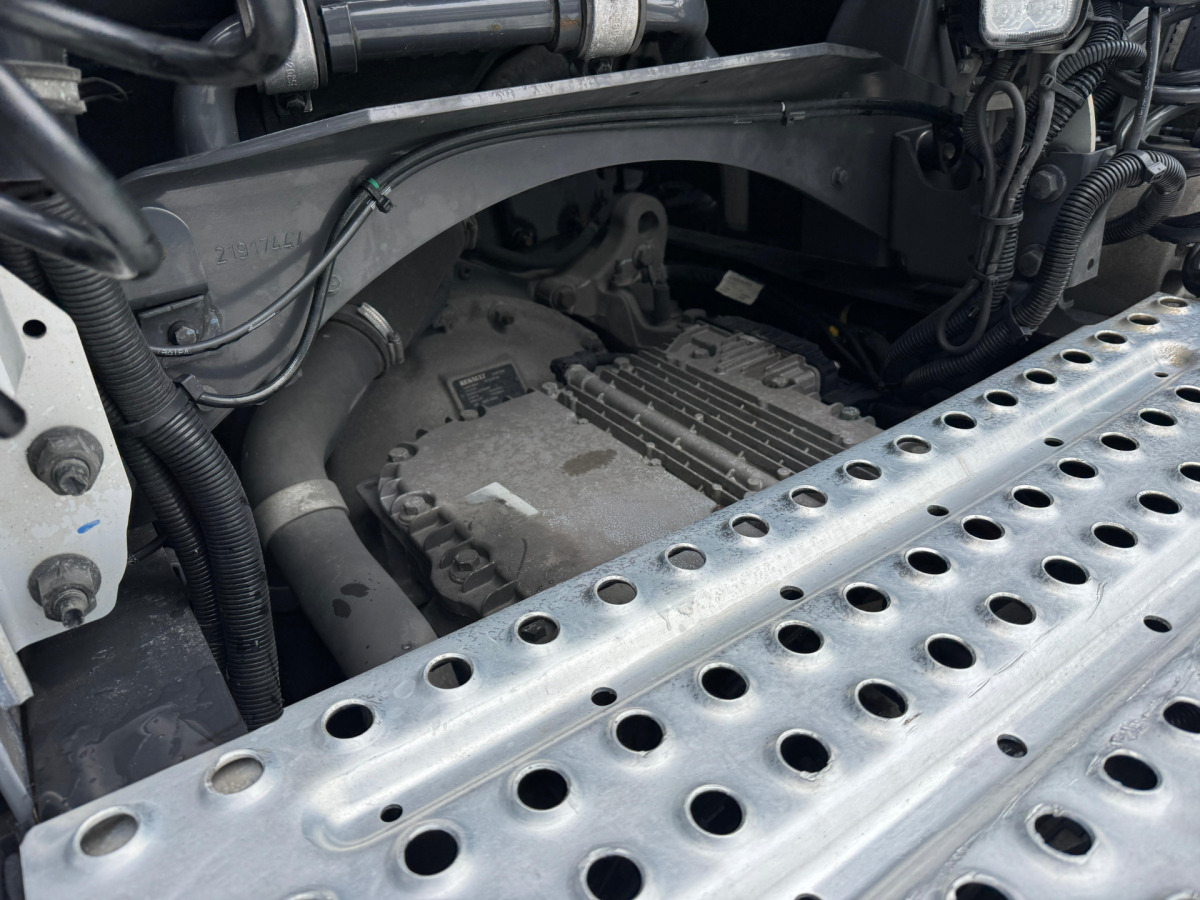 Sadulveok RENAULT T520 6x2 70.000KG: pilt 9 Sadulveok RENAULT T520 6x2 70.000KG: pilt 9