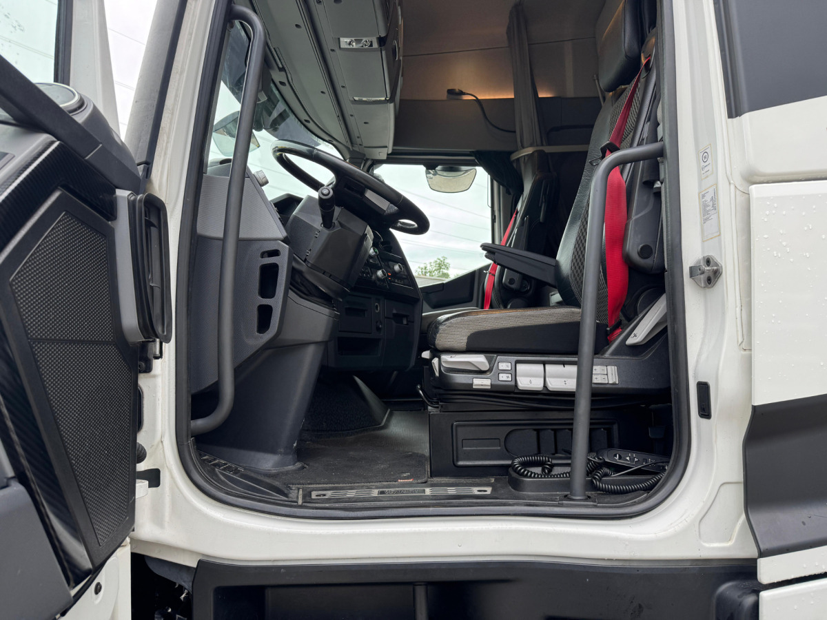 Sadulveok RENAULT T520 6x2 70.000KG: pilt 11 Sadulveok RENAULT T520 6x2 70.000KG: pilt 11