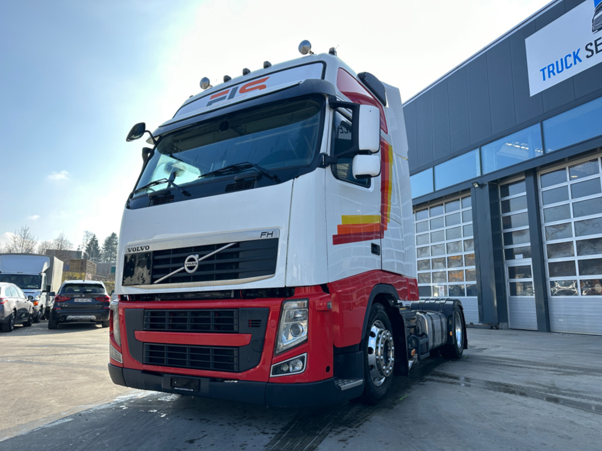 Sadulveok VOLVO FH-420 4x2 Lowdeck: pilt 1