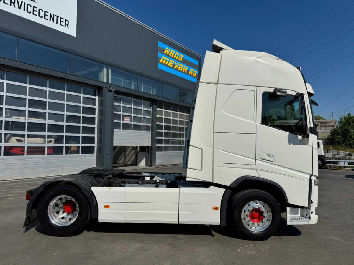 VOLVO FH-460 4x2 XXL - Sadulveok: pilt 4 VOLVO FH-460 4x2 XXL - Sadulveok: pilt 4