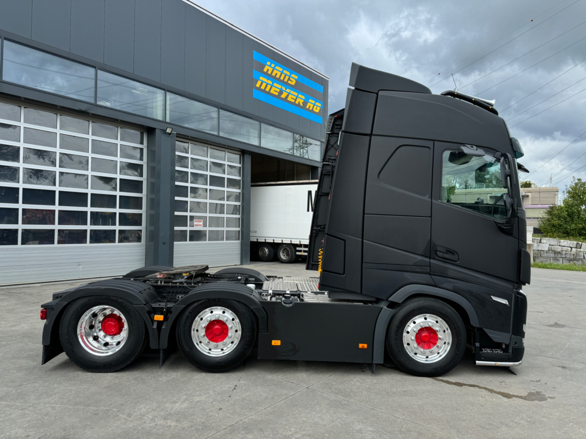 VOLVO FH-500 TC 6x2 - Sadulveok: pilt 4 VOLVO FH-500 TC 6x2 - Sadulveok: pilt 4