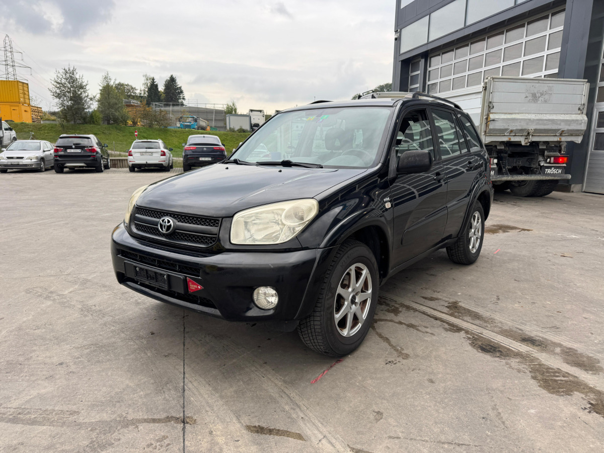 TOYOTA RAV4 2.0 4x4 - Auto: pilt 1 TOYOTA RAV4 2.0 4x4 - Auto: pilt 1