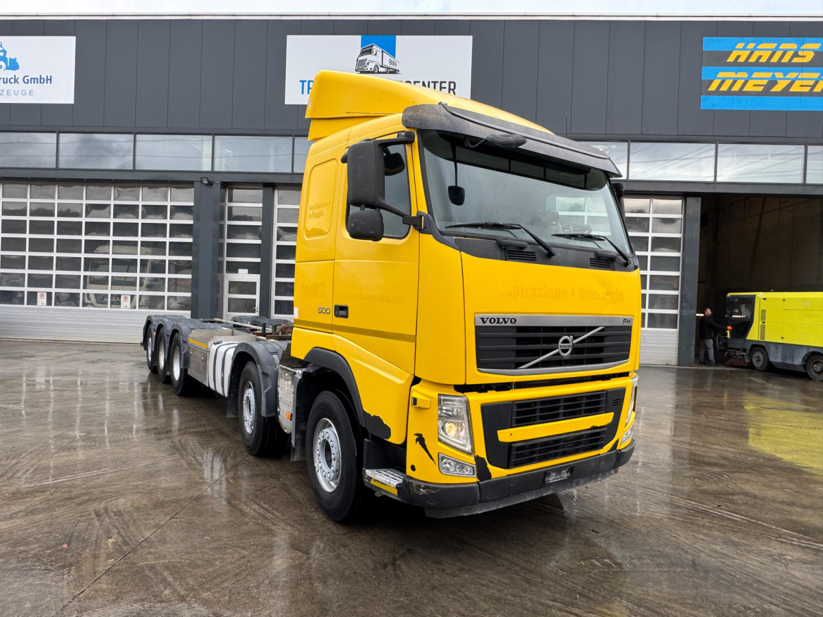 VOLVO FH-500 10x4 - Kabiinišassiiga veoauto: pilt 3 VOLVO FH-500 10x4 - Kabiinišassiiga veoauto: pilt 3