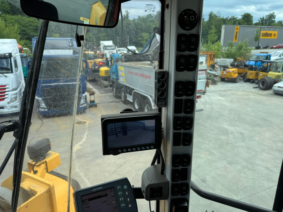 Rataslaadur VOLVO L180G: pilt 20