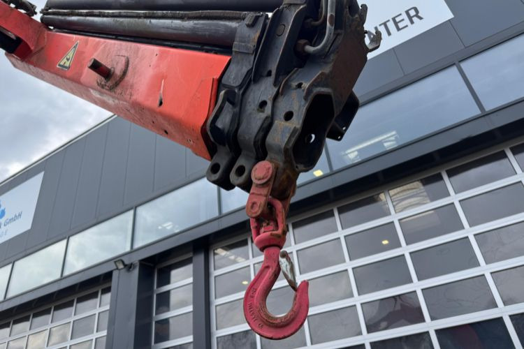 Kraanaga veoauto, Madelveok/ Platvormveok Volvo FM-420 6x2 PK12080-3: pilt 13