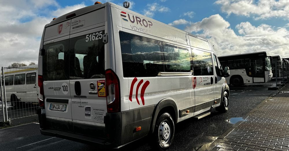 Fiat Ducato / 17 miejsc / EURO 6/ IGŁA !!!/ Cena:75000 zł netto - Väikebuss, Mikrobuss: pilt 2 Fiat Ducato / 17 miejsc / EURO 6/ IGŁA !!!/ Cena:75000 zł netto - Väikebuss, Mikrobuss: pilt 2