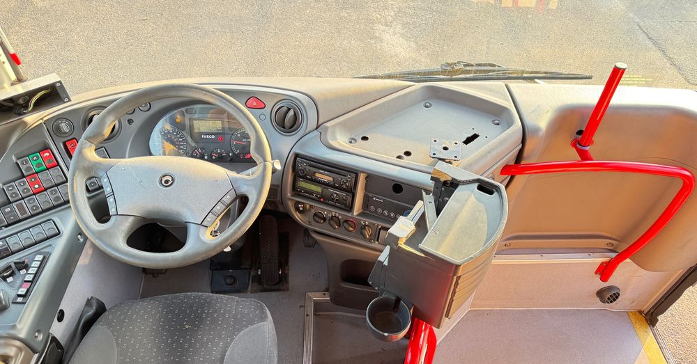 Linnaliini buss Irisbus Crossway LE  / KLIMA / automat / 45 foteli / niskowejściowy / Cena: 115000zł netto: pilt 7