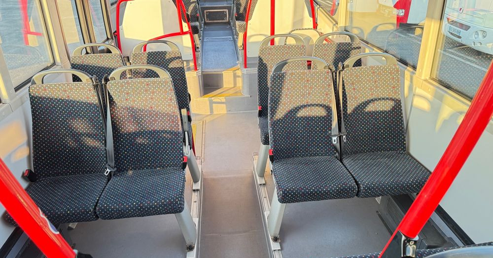 Linnaliini buss Irisbus Crossway LE  / KLIMA / automat / 45 foteli / niskowejściowy / Cena: 115000zł netto: pilt 14