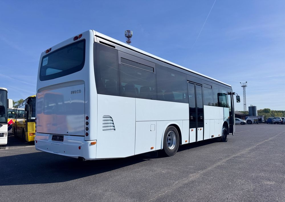 Irisbus KRÓTKI 10,5 metra /Crossway / 46 miejsc/ CENA: 89000zł netto - Maakonnaliini buss: pilt 3 Irisbus KRÓTKI 10,5 metra /Crossway / 46 miejsc/ CENA: 89000zł netto - Maakonnaliini buss: pilt 3