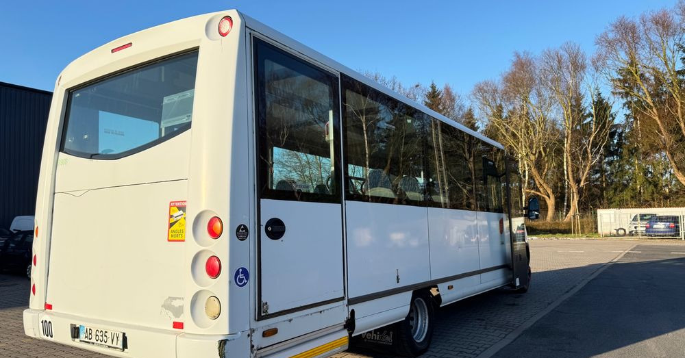 Iveco Aptineo / mała klima / 28 miejsc / winda / CENA: 67500 zł netto - Väikebuss, Mikrobuss: pilt 3 Iveco Aptineo / mała klima / 28 miejsc / winda / CENA: 67500 zł netto - Väikebuss, Mikrobuss: pilt 3