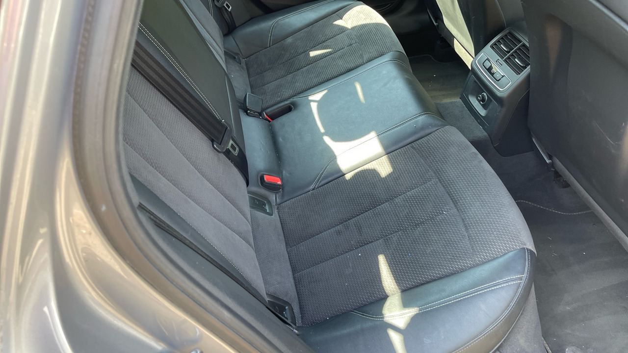 Sedaan AUDI A4 1.4T FSI S Line 150Ps: pilt 11