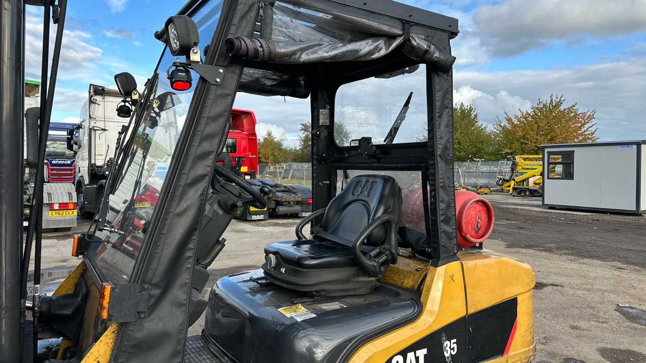 CATERPILLAR GP35 - Gaasitõstuk: pilt 5 CATERPILLAR GP35 - Gaasitõstuk: pilt 5