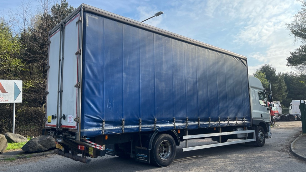 DAF CF 310 EURO 6 18 TONNE - Tent veoauto: pilt 4 DAF CF 310 EURO 6 18 TONNE - Tent veoauto: pilt 4