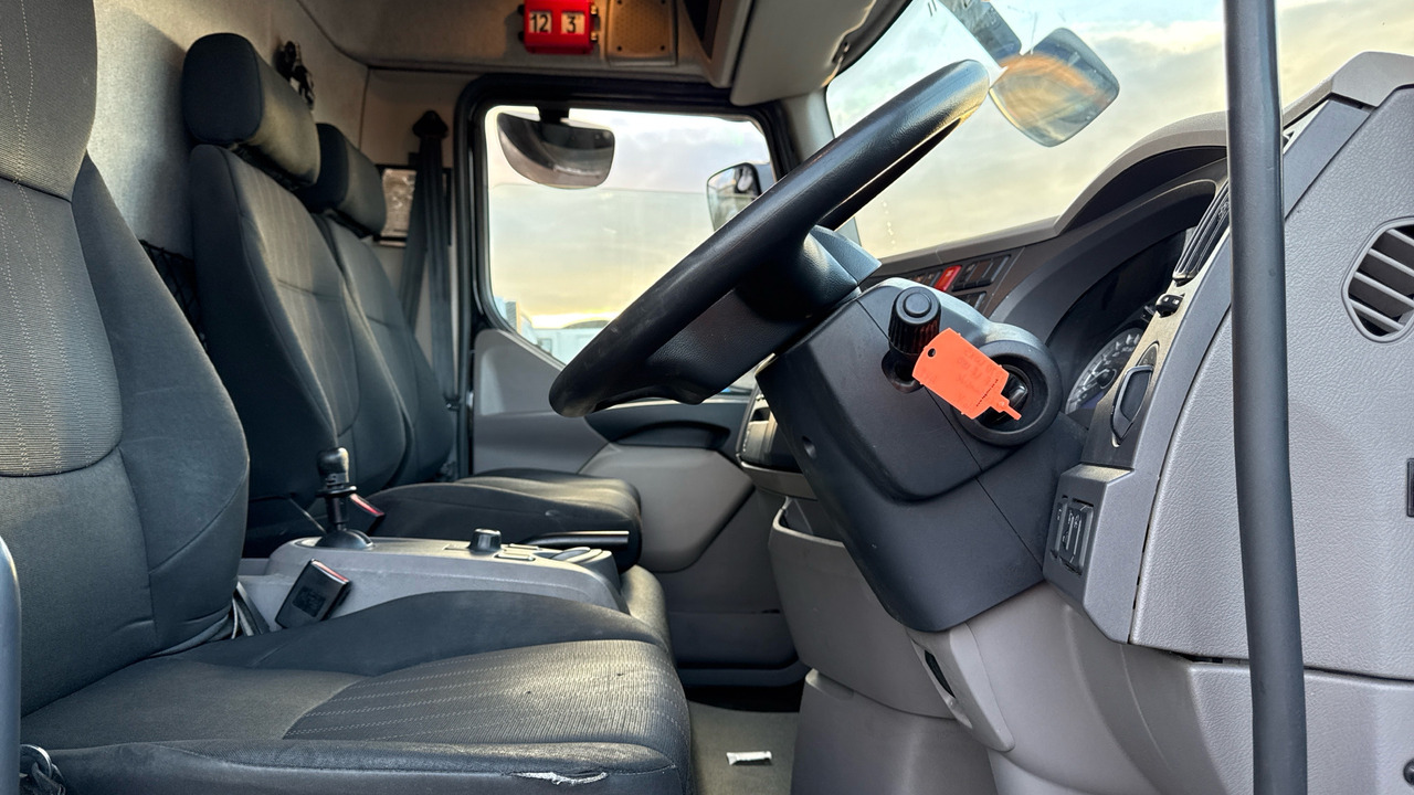 DAF LF 180 - Tent veoauto: pilt 5 DAF LF 180 - Tent veoauto: pilt 5