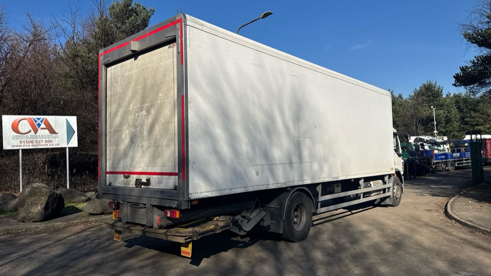 DAF LF 220 EURO 6 18 TONNE - Külmutiga veoauto: pilt 4 DAF LF 220 EURO 6 18 TONNE - Külmutiga veoauto: pilt 4