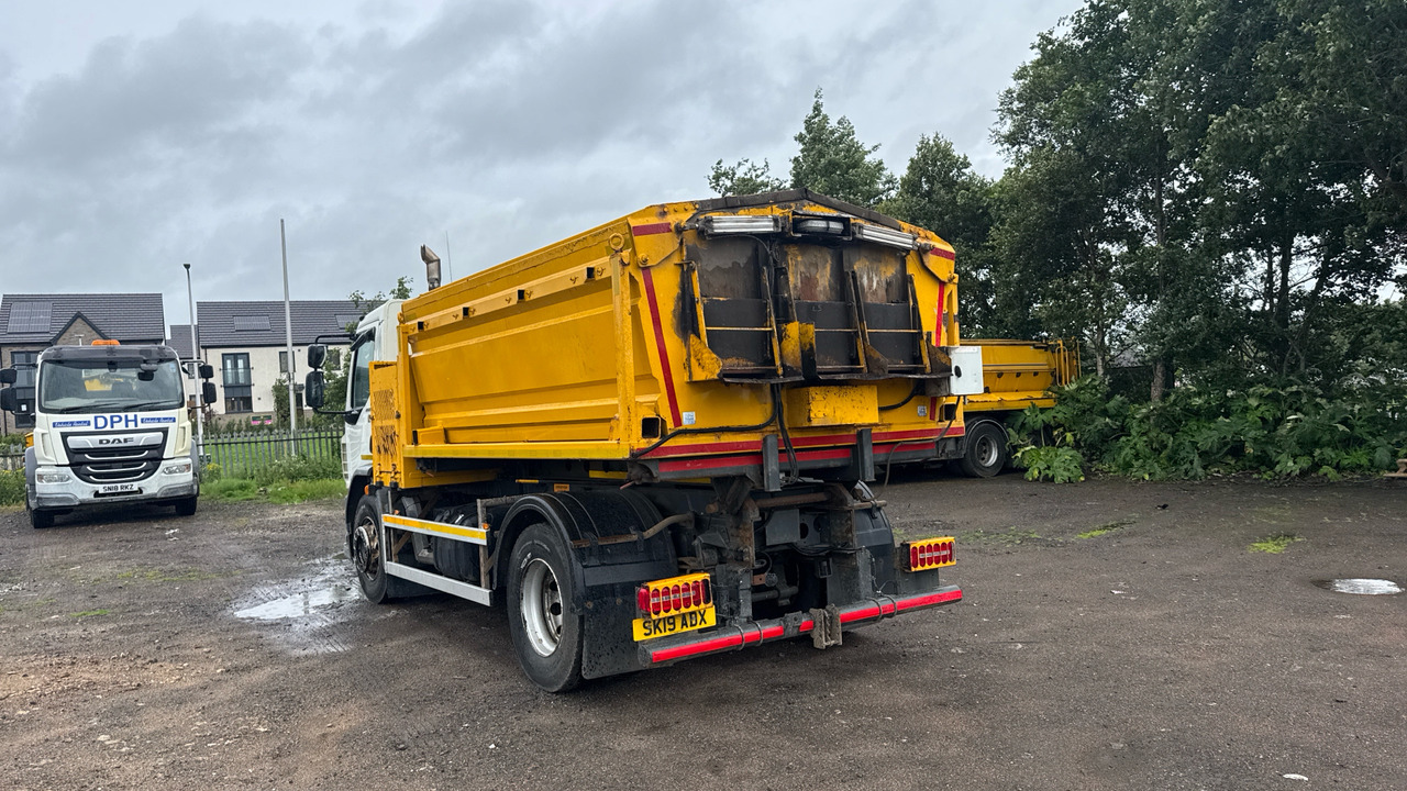 DAF LF 280 - Asfaldimasin: pilt 3 DAF LF 280 - Asfaldimasin: pilt 3