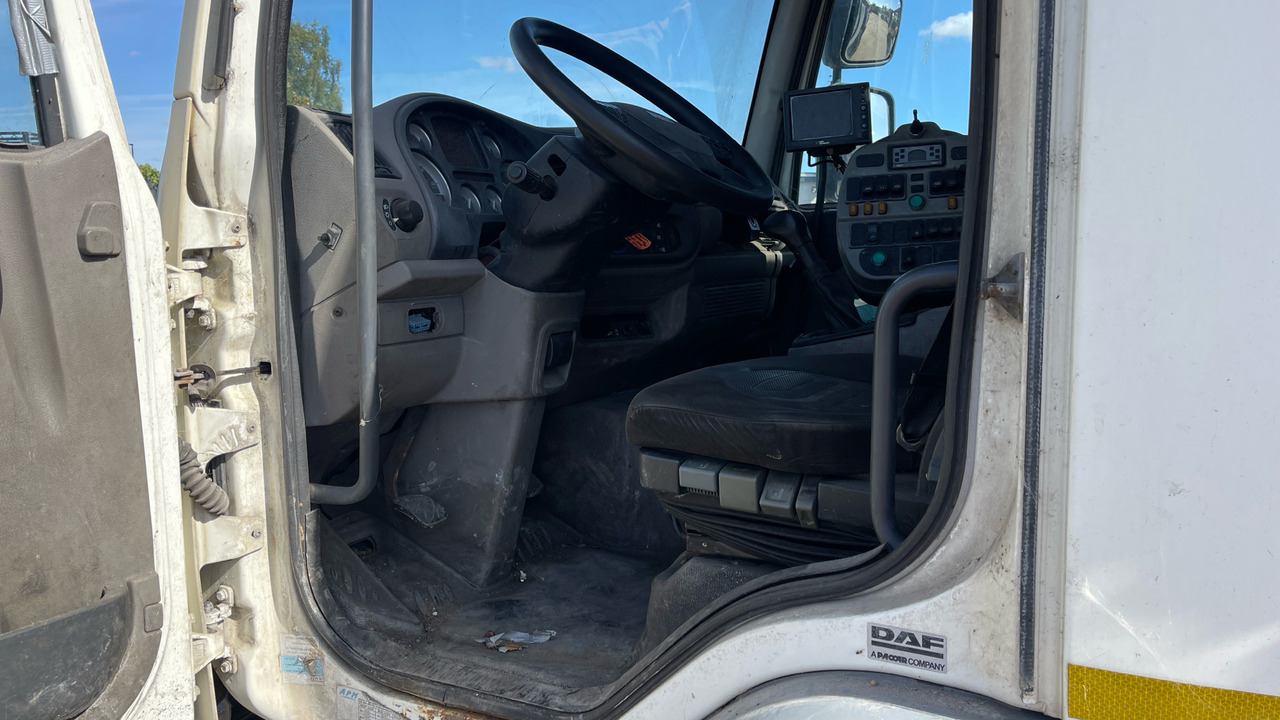DAF LF 55.220 - Tänavapühkimismasin: pilt 5 DAF LF 55.220 - Tänavapühkimismasin: pilt 5
