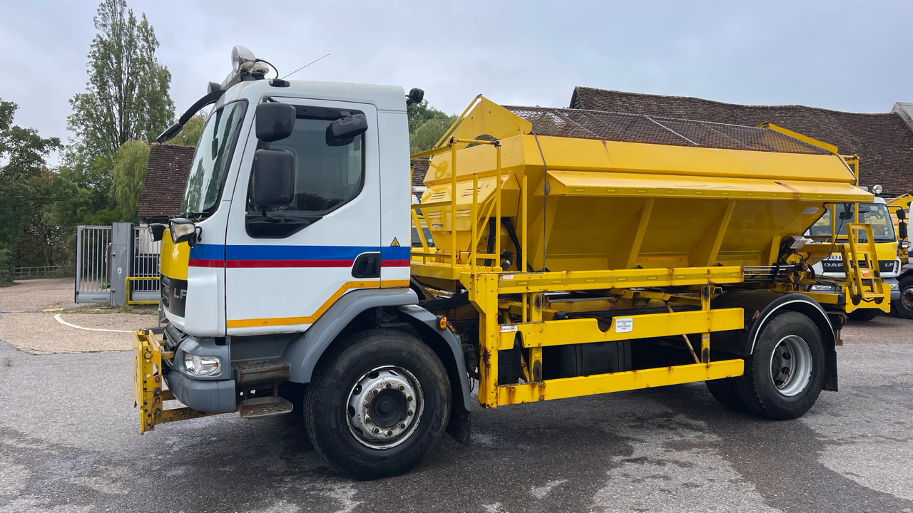 DAF LF  55.220 - Lumekoristusmasina: pilt 2 DAF LF  55.220 - Lumekoristusmasina: pilt 2